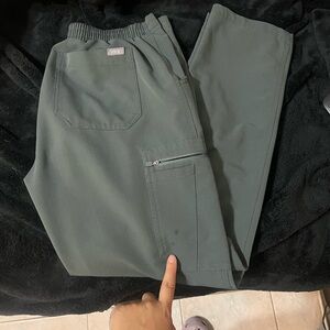 Figs Scrub bottoms Yola?